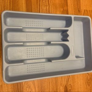 Free item: Rubbermaid drawer organizer